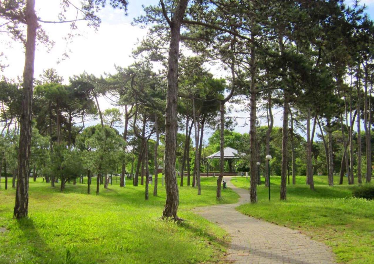 Apartment In Lignano Sabbiadoro 21778 Kültér fotó